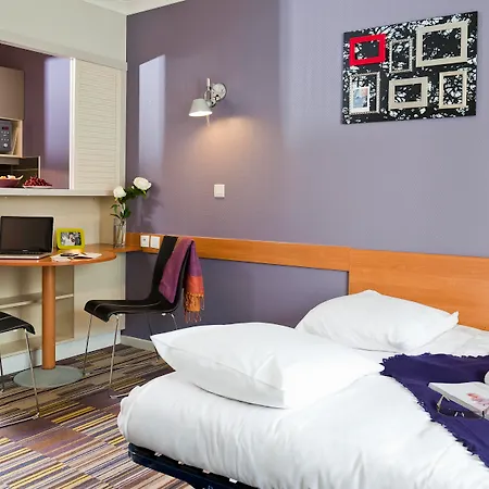Adagio Buttes Chaumont Apart Otel 4*