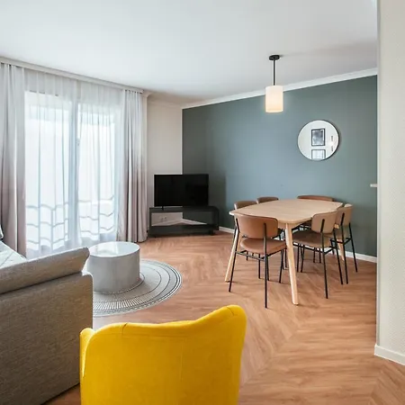 Apart Otel Adagio Buttes Chaumont 4*