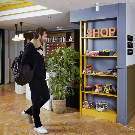 Adagio Buttes Chaumont Apart Otel 4*
