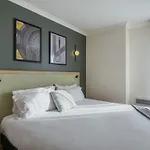Adagio Buttes Chaumont 4* Παρίσι