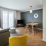 Adagio Buttes Chaumont Παρίσι