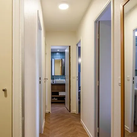 Adagio Buttes Chaumont Paris