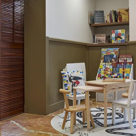 Adagio Buttes Chaumont Lägenhetshotell Paris