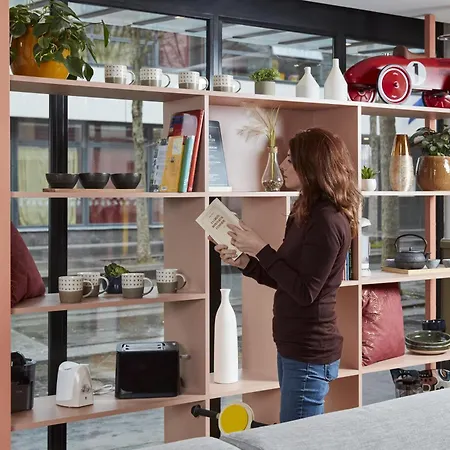 Adagio Buttes Chaumont Paris