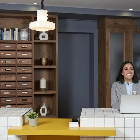 Adagio Buttes Chaumont Lägenhetshotell 3*