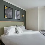 Adagio Buttes Chaumont Aparthotel