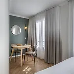 Adagio Buttes Chaumont Aparthotel