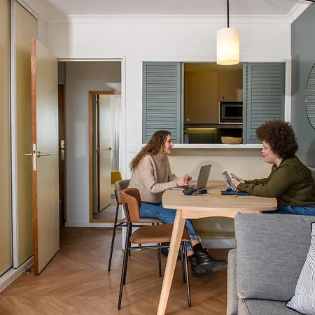 Adagio Buttes Chaumont Apart Otel