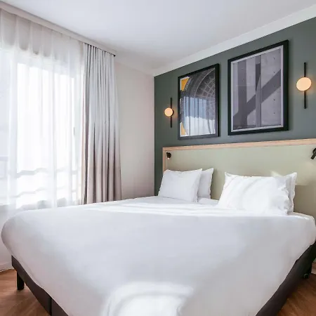 Adagio Buttes Chaumont Apart Otel