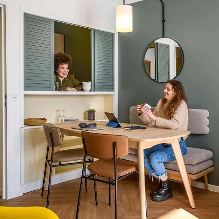 Adagio Buttes Chaumont Apart Otel