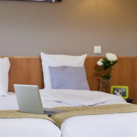 巴黎肖蒙山丘阿德吉奥公寓式酒店 公寓式酒店