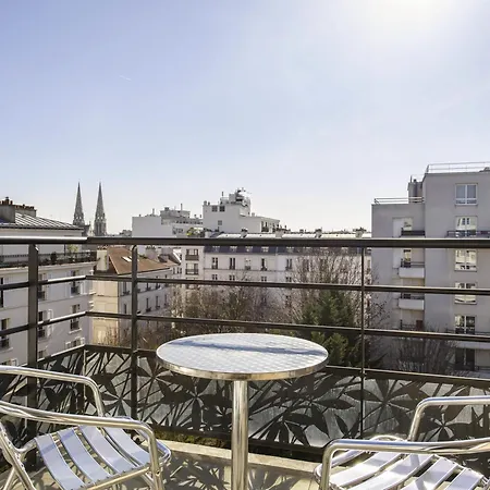 Hotel apartamentowy Adagio Buttes Chaumont 4*