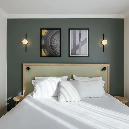 Adagio Buttes Chaumont 4*