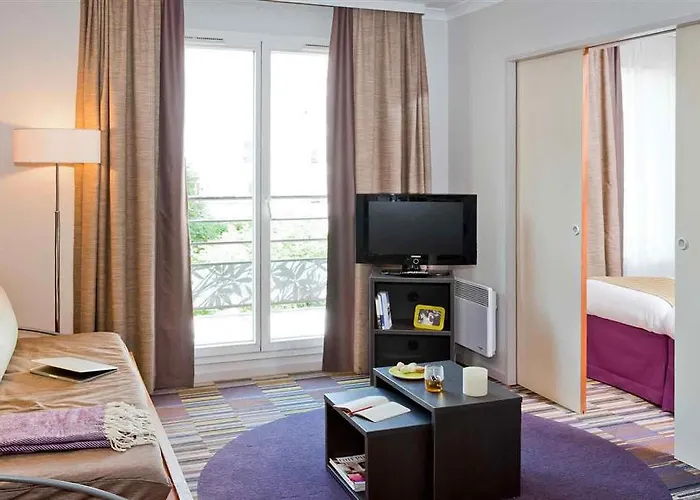 Hotel apartamentowy Adagio Buttes Chaumont 4*