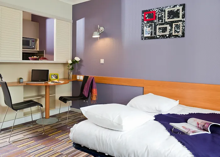 Adagio Buttes Chaumont Hotel apartamentowy 4*