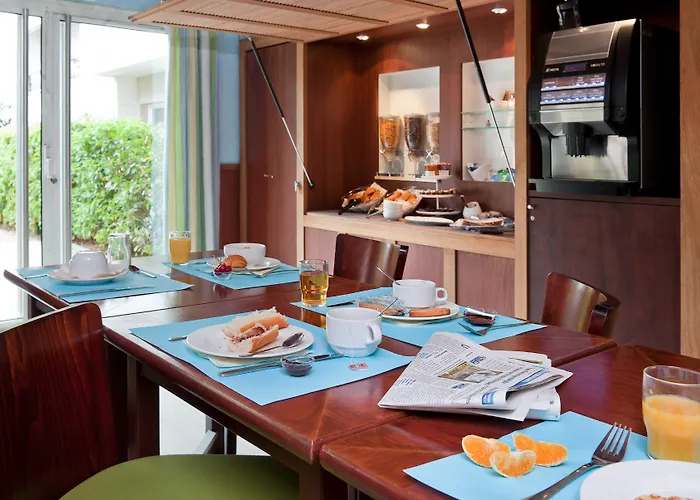 Hotel apartamentowy Adagio Buttes Chaumont 4*