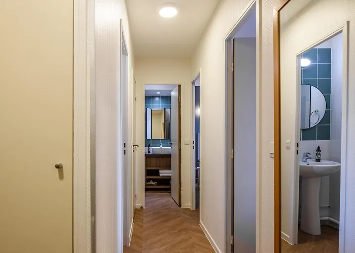 Adagio Buttes Chaumont Paryż