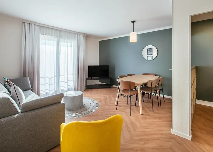 Hotel apartamentowy Adagio Buttes Chaumont 4*