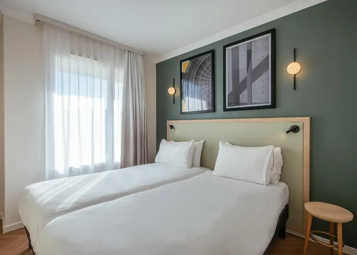 Hotel apartamentowy Adagio Buttes Chaumont 4*