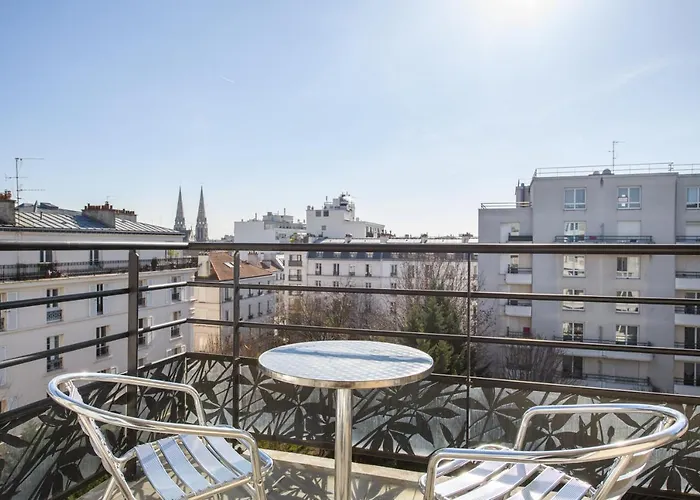 Hotel apartamentowy Adagio Buttes Chaumont