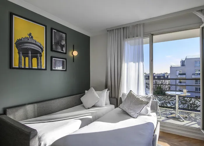 Hotel apartamentowy Adagio Buttes Chaumont