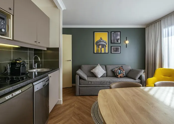 Hotel apartamentowy Adagio Buttes Chaumont