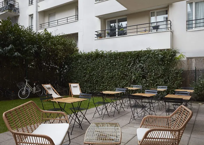 Adagio Buttes Chaumont 4* Paryż