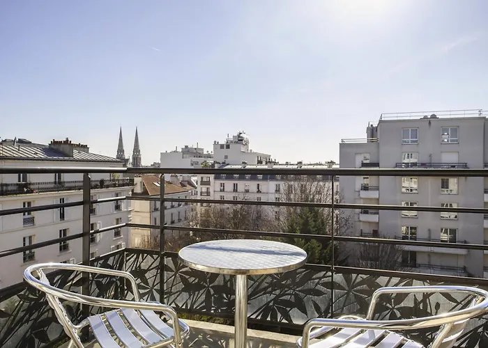 Hotel apartamentowy Adagio Buttes Chaumont 4*