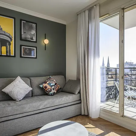 Adagio Buttes Chaumont 4* Paris
