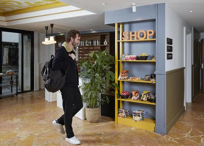 Adagio Buttes Chaumont Aparthotel 4*
