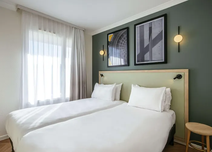 Adagio Buttes Chaumont 4*